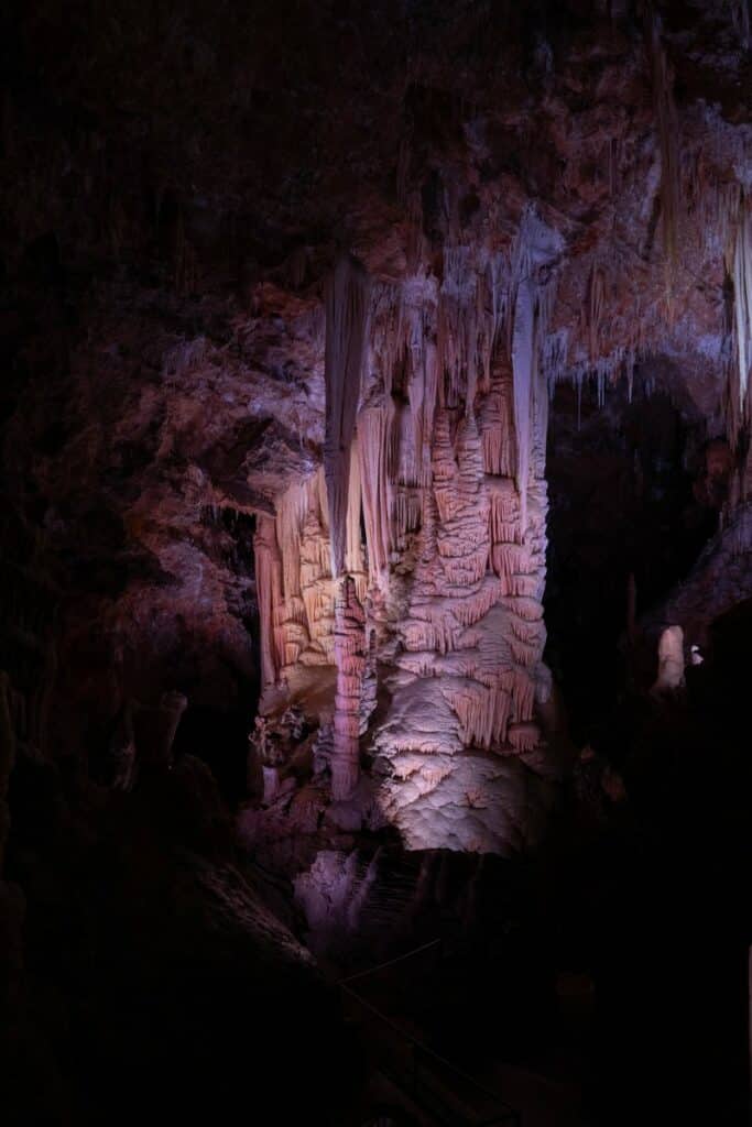 éclairage grotte de clamousse