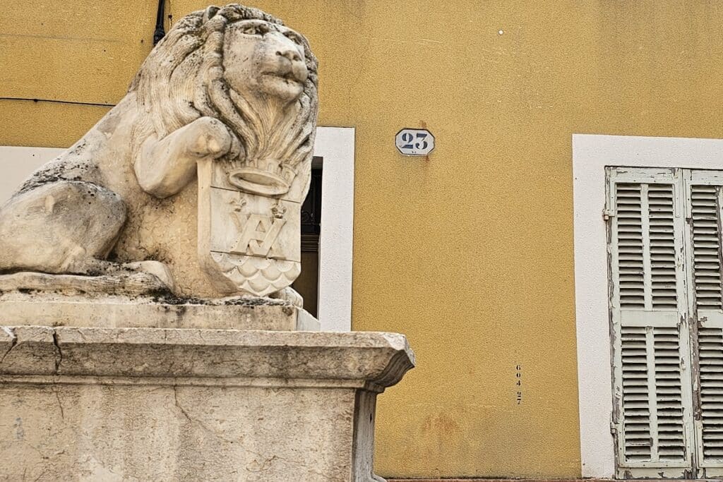 fontaine du lion