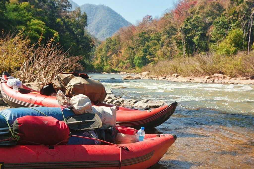 kayaks gonflables rivière