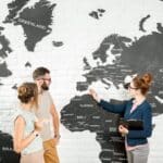 Se reconvertir dans le tourisme