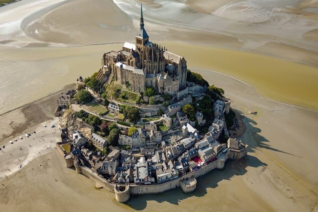 mont Saint Michel vu du ciel