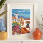 affiche d'Espagne posée sur une étagère