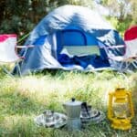 matériel de base pour le camping