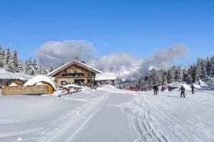 chalet en bois à Courchevel