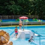 choisir un camping avec piscine qui plaira à toute la famille