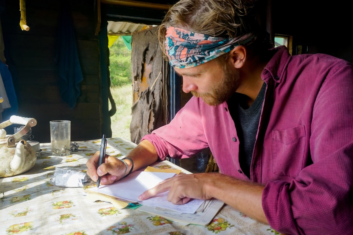 comment garder le contact en voyage