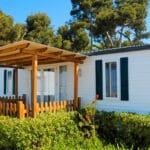 Devenez propriétaire d’un mobil home en camping pour des vacances prolongées