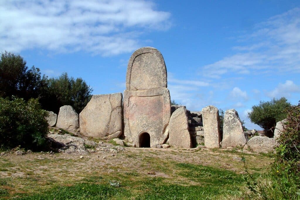 Arzachena tombeau des géants