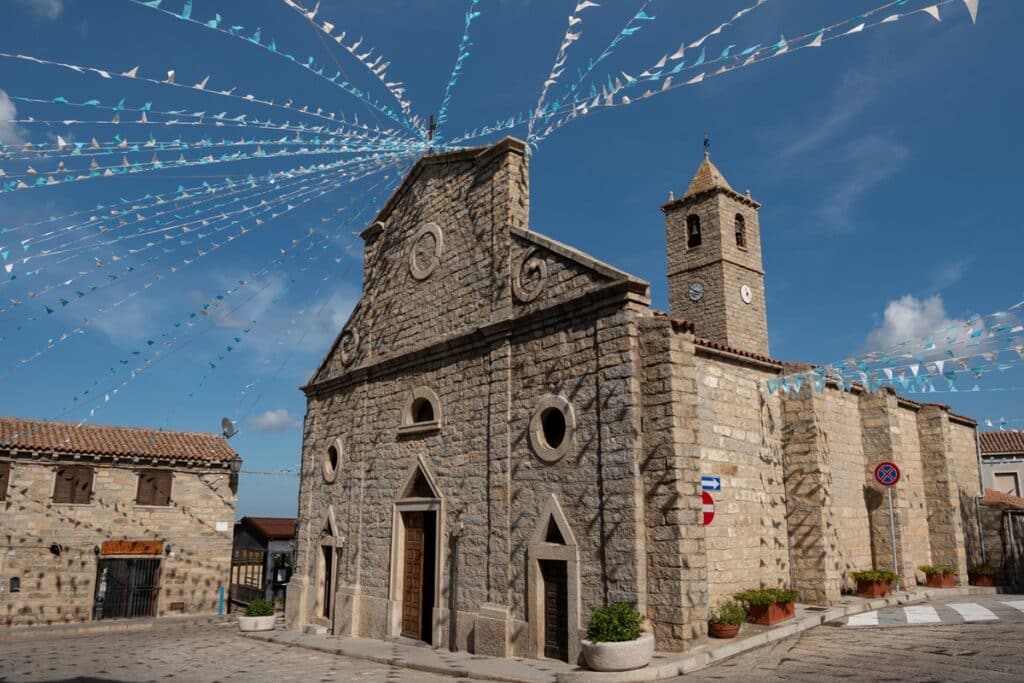 basilique Notre-Dame de Luogosanto