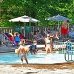 piscine de camping en famille