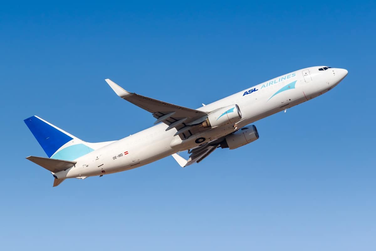 avion de la compagnie ASL Airlines qui décolle