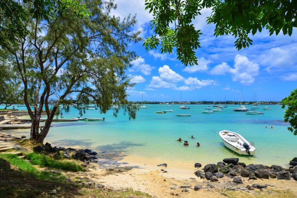 plage région de Grand Baie à Maurice