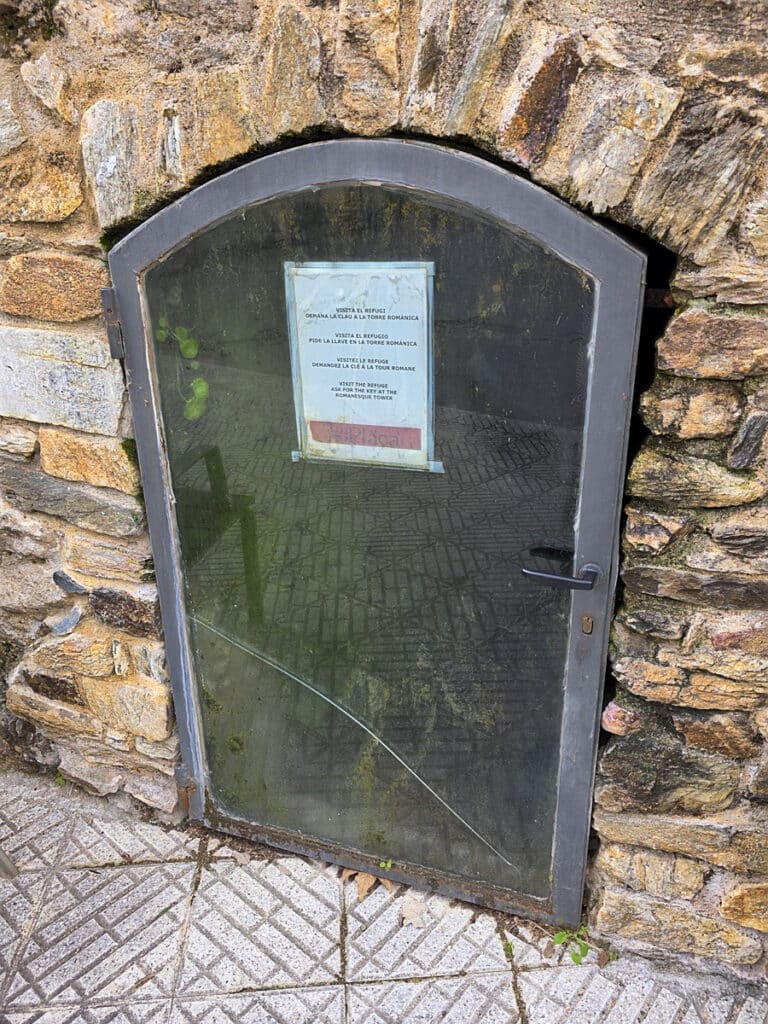entrée du bunker de Llança