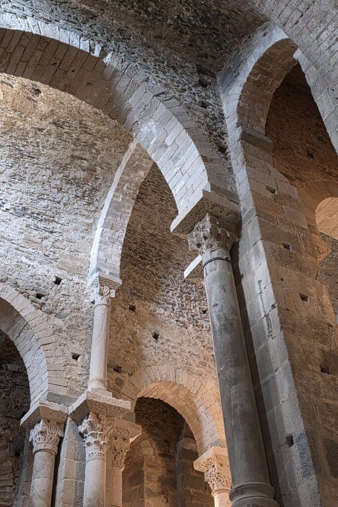église du monastère Sant Pere de Rodes