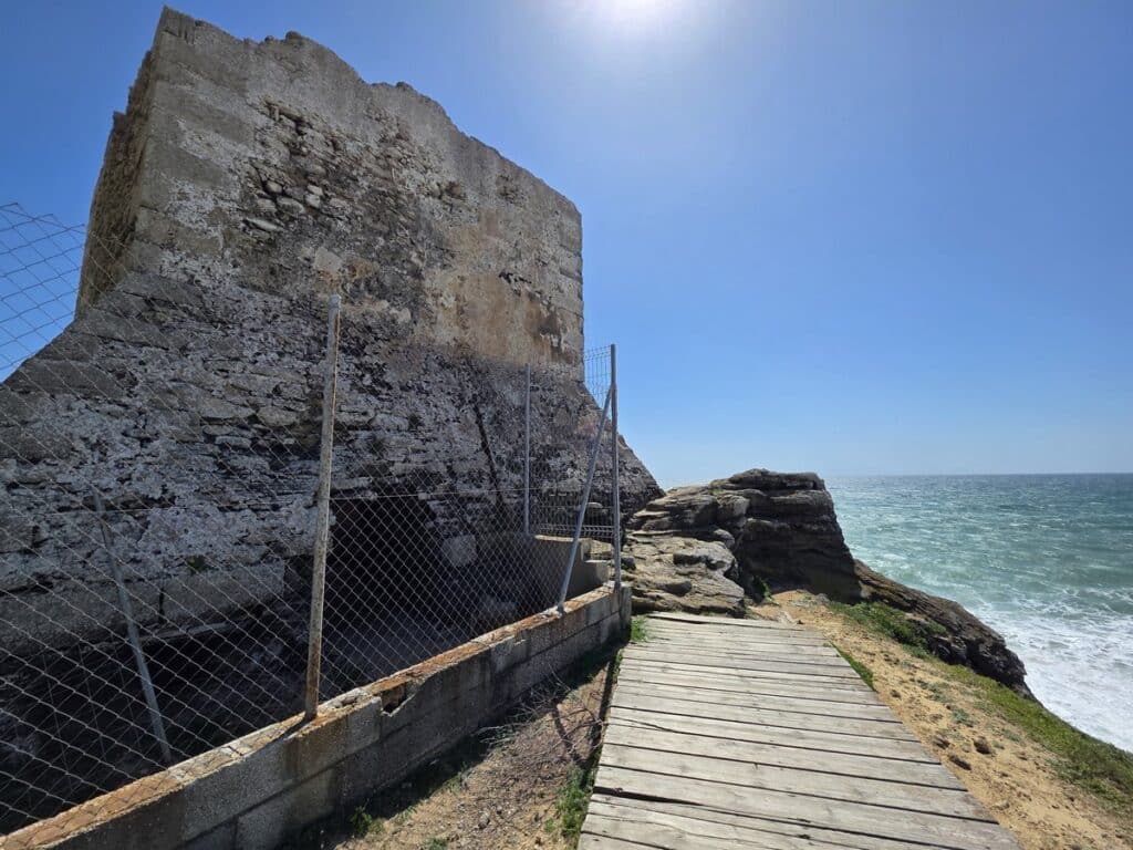 vieille tour en pierre