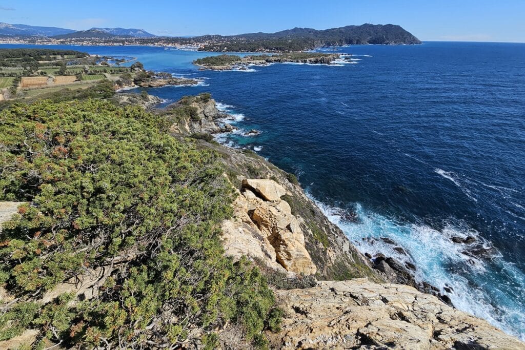 vue du Gaou depuis les Embiez
