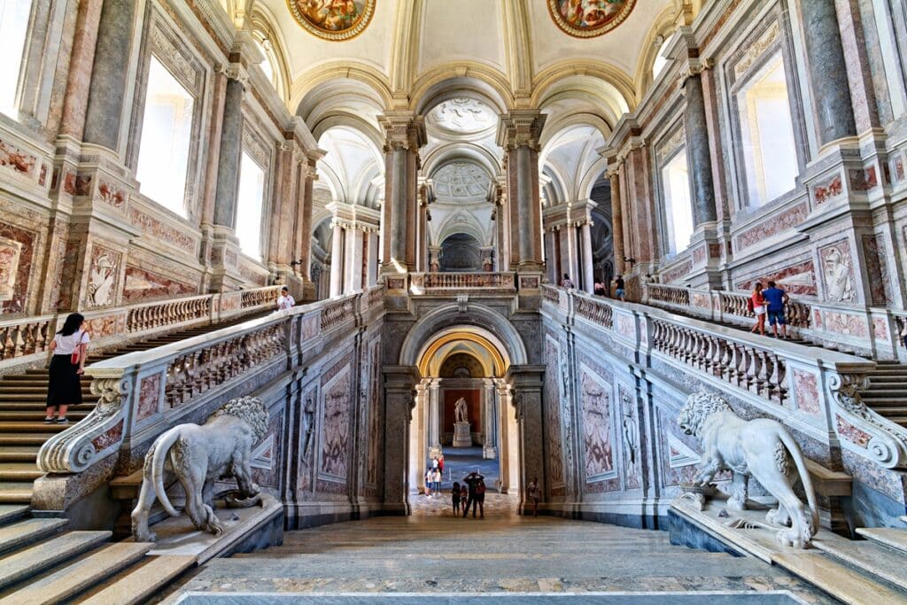 intérieur palais royal de Caserte