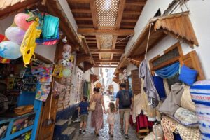 Famille dans la médina de Rabat
