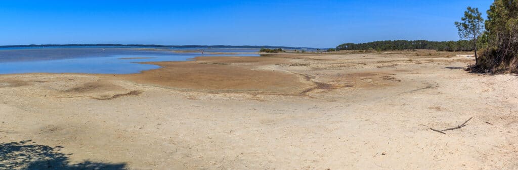 plage de Lachanau