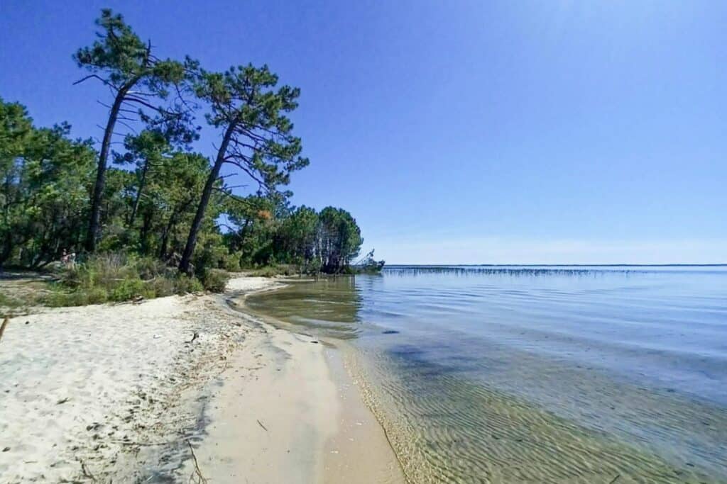 plage La Gracieuse au lac d'Hourtin