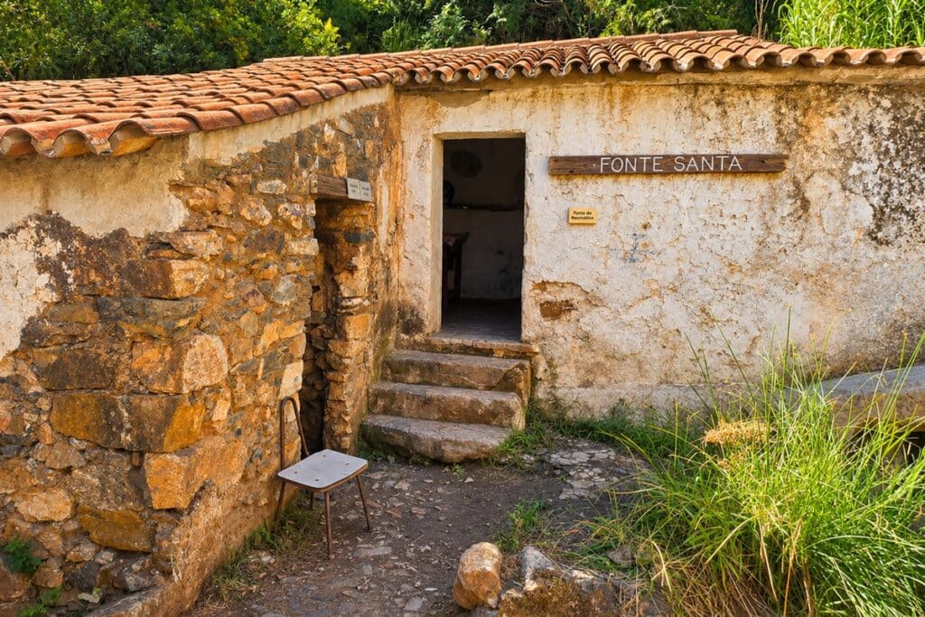 bâtiment de Fonte Santa